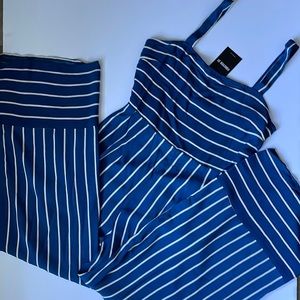 Forever 21 Resort Collection Navy Cream Striped Jumpsuit Wide Legged Size Medium